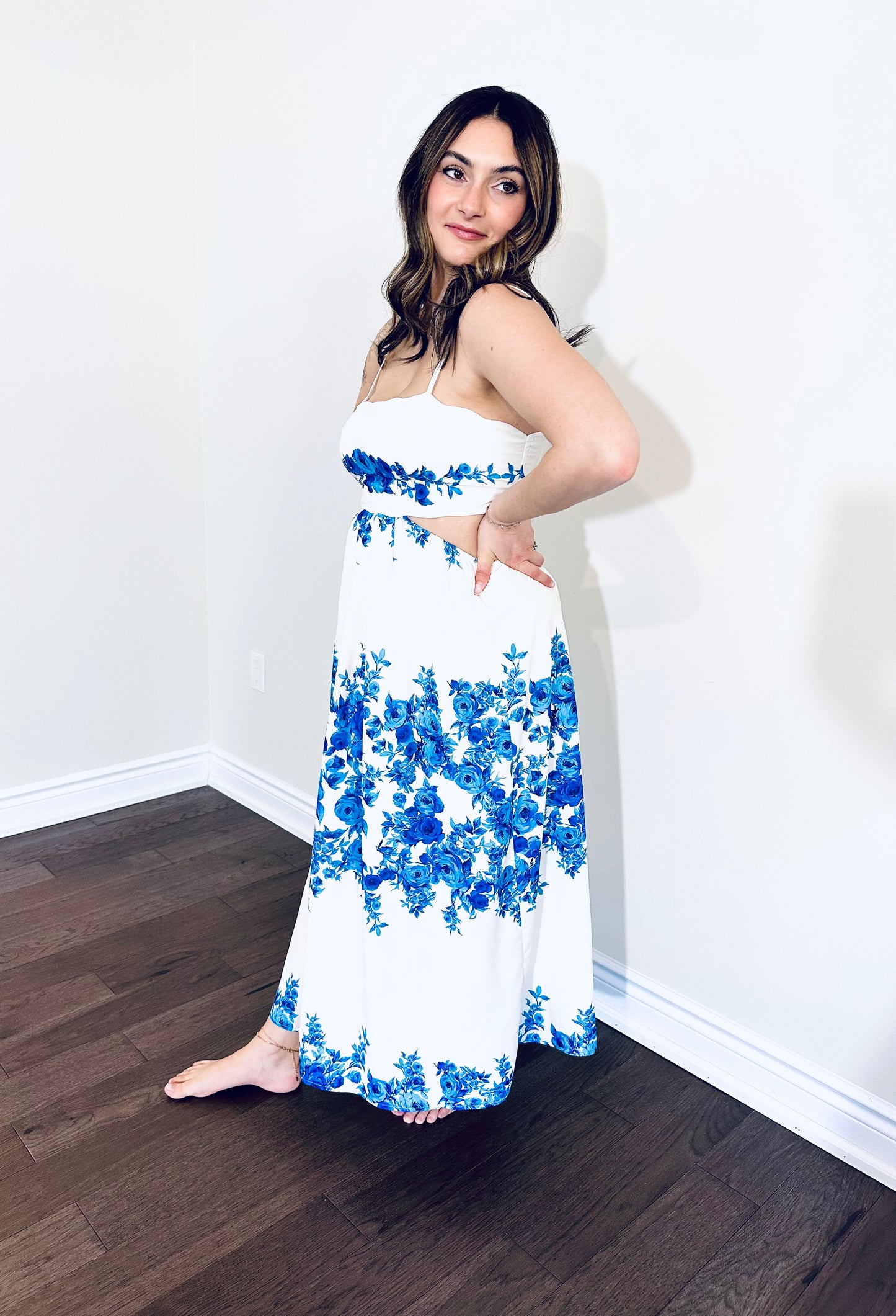 Maleny Blue Rose Midi Dress